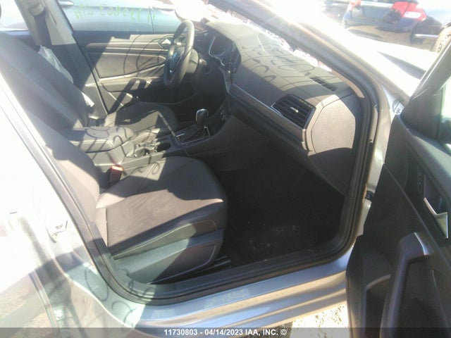 3VWEB7BU6LM074725 Volkswagen JETTA SEL