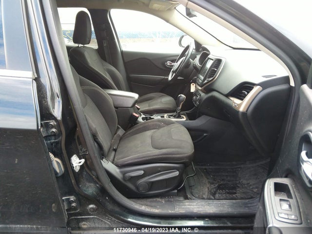 1C4PJLCS2FW535296 Jeep Cherokee Latitude