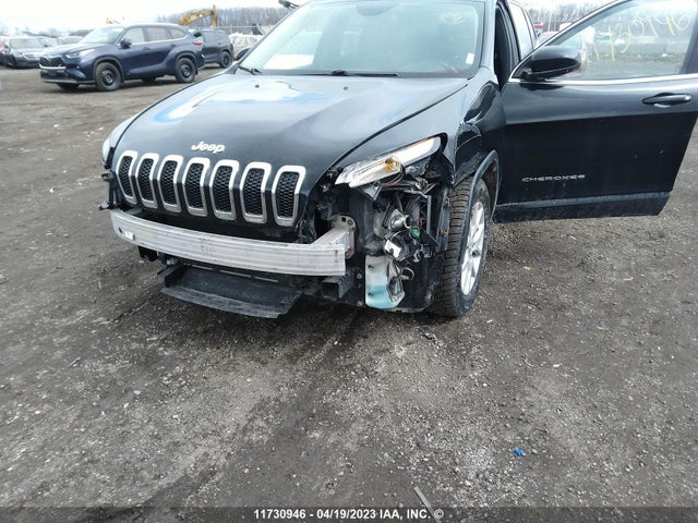1C4PJLCS2FW535296 Jeep Cherokee Latitude