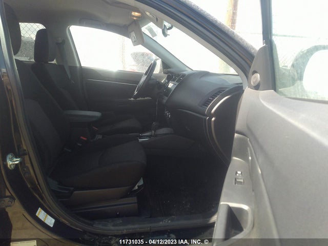 JA4AJ3AU1JU601488 Mitsubishi RVR SE