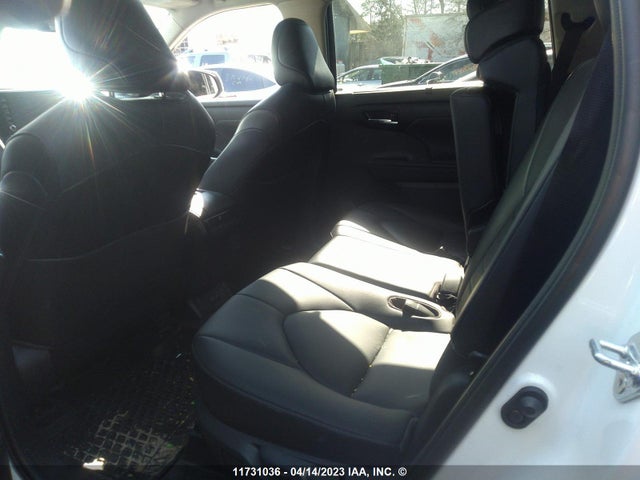Toyota Highlander Xle 2021 5TDGZRBH0MS136367 Image 8