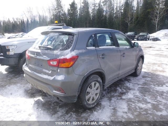 JA4AH3AUXJU601758 Mitsubishi RVR