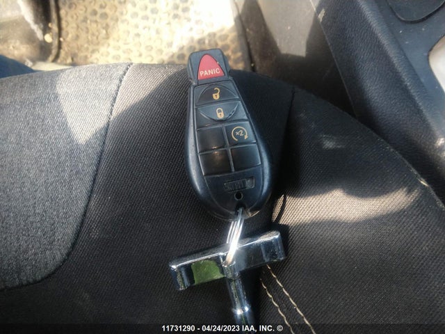 1C4PJMCS3EW156277 Jeep Cherokee Latitude