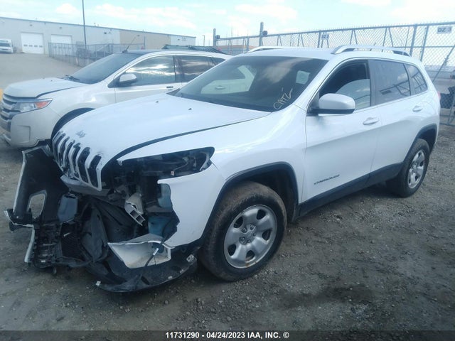 1C4PJMCS3EW156277 Jeep Cherokee Latitude