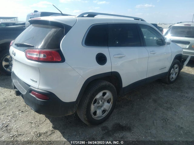 1C4PJMCS3EW156277 Jeep Cherokee Latitude