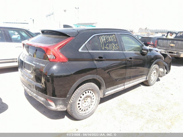 JA4AT4AAXJZ611865 Mitsubishi Eclipse Cross Le