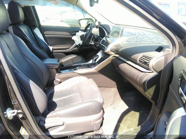 JA4AT4AAXJZ611865 Mitsubishi Eclipse Cross Le