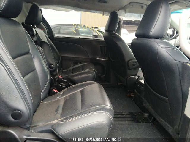 Toyota SIENNA SE 2015 5TDXK3DC0FS555714 Image 9