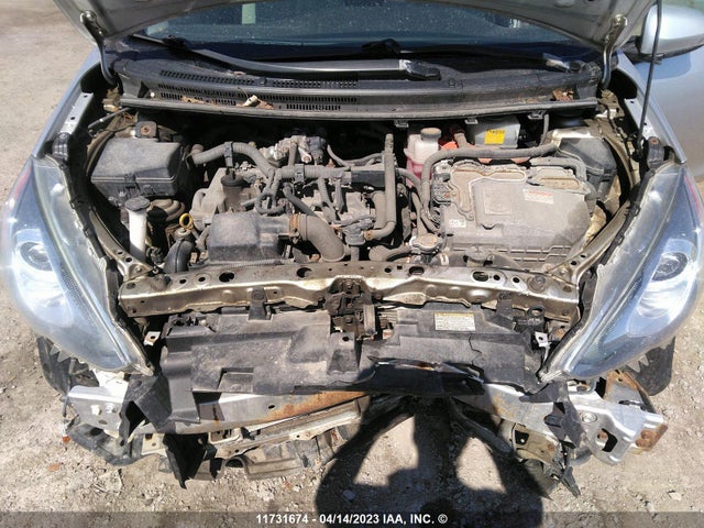 Toyota PRIUS C 2015 JTDKDTB31F1099114 Image 10
