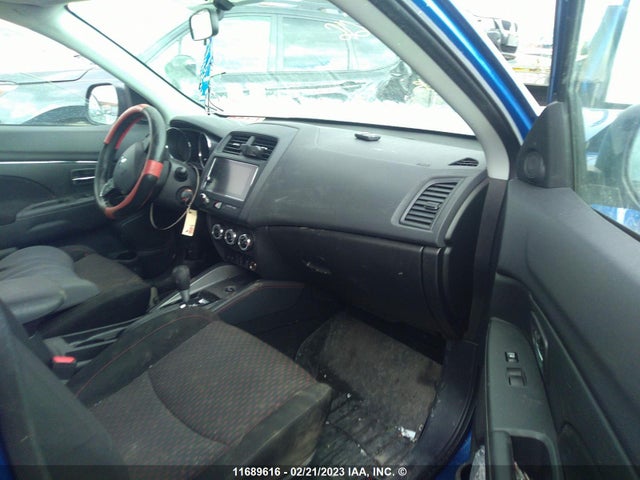 JA4AJ3AU0JU600347 Mitsubishi RVR SE