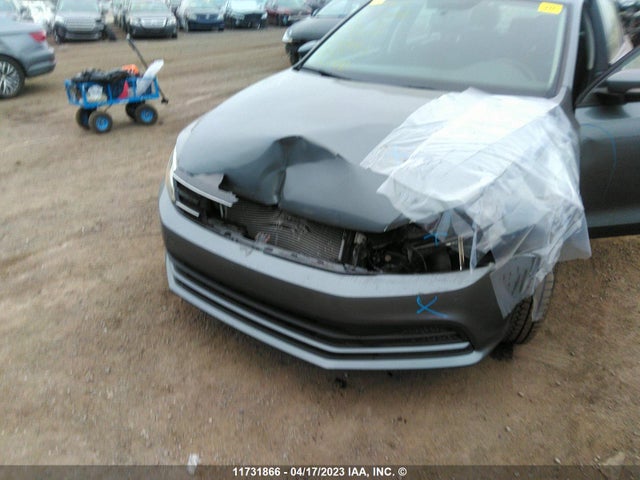 3VW2K7AJ0FM330064 Volkswagen JETTA S