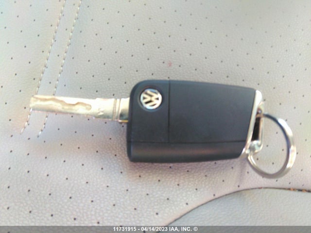 3VW217AU1HM021574 Volkswagen Golf S/wolfsburg/se/sel