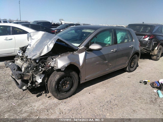 3VW217AU1HM021574 Volkswagen Golf S/wolfsburg/se/sel