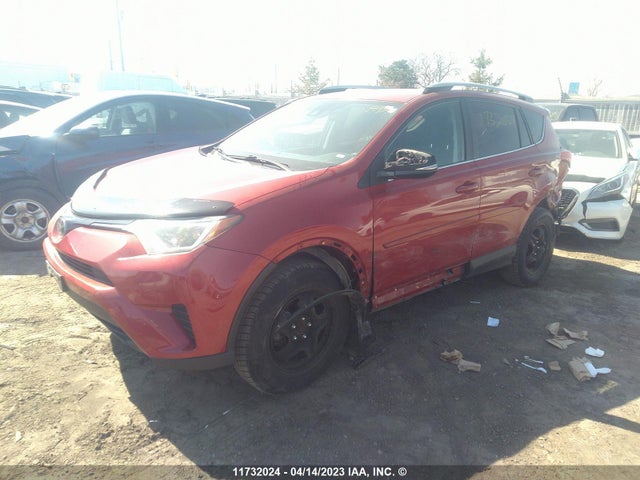 Toyota RAV4 LE 2017 2T3BFREV2HW567656 Image 2
