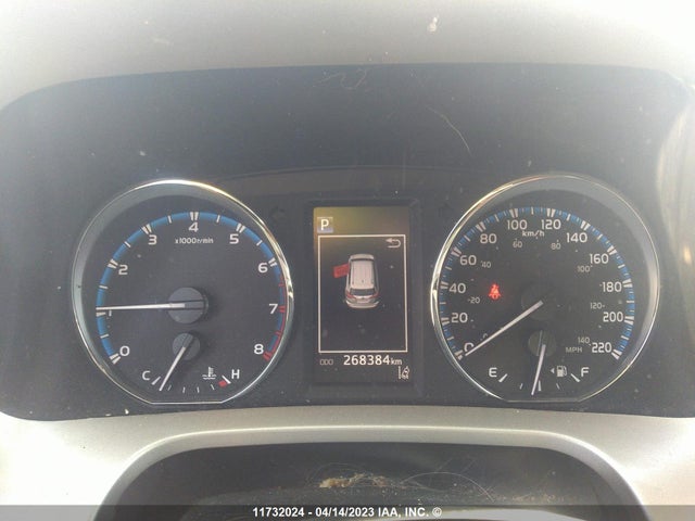 Toyota RAV4 LE 2017 2T3BFREV2HW567656 Image 8