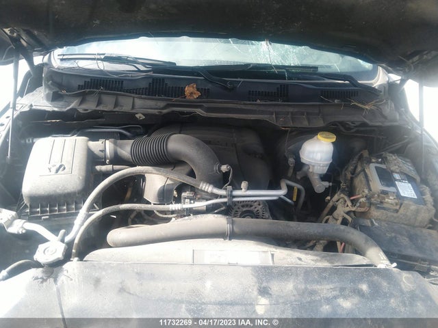 1C6RR7KT3JS321203 RAM 1500 Express
