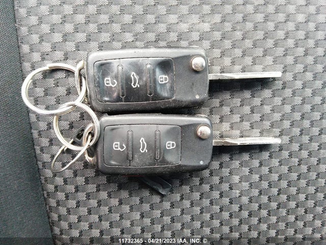 1VWAS7A39EC082149 Volkswagen PASSAT S