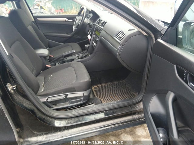 1VWAS7A39EC082149 Volkswagen PASSAT S