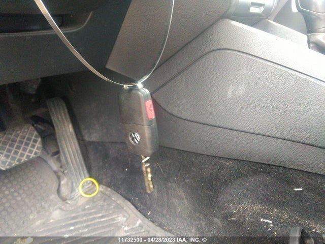3VW2K7AJ9EM256545 Volkswagen JETTA S