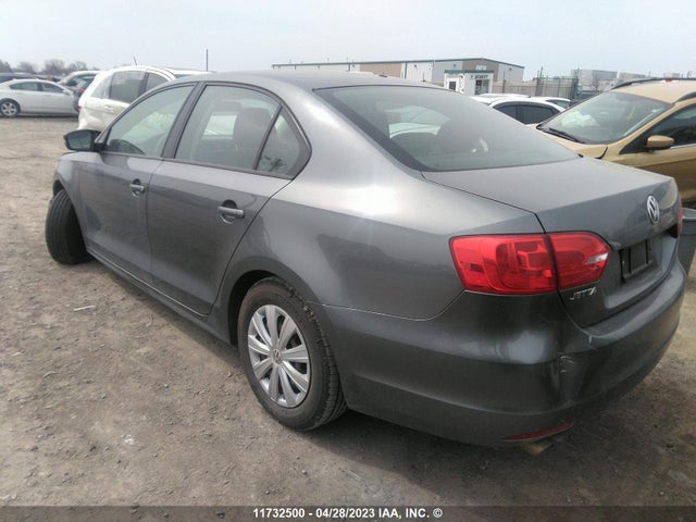3VW2K7AJ9EM256545 Volkswagen JETTA S