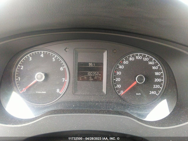 3VW2K7AJ9EM256545 Volkswagen JETTA S