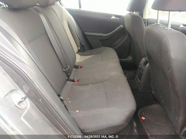 3VW2K7AJ9EM256545 Volkswagen JETTA S