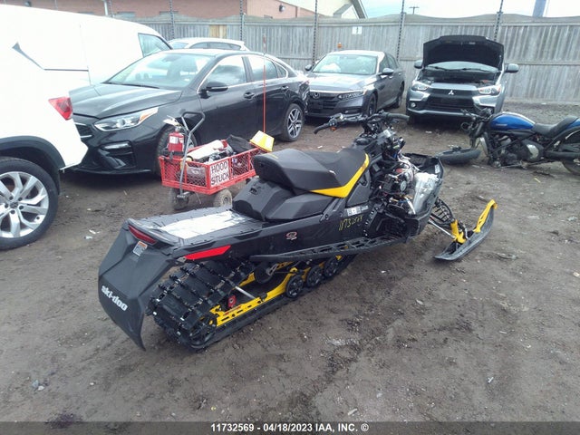 Skidoo Skandic Skidoo Snowmobile 2023 2BPSDRPB4PV000177 Image 5