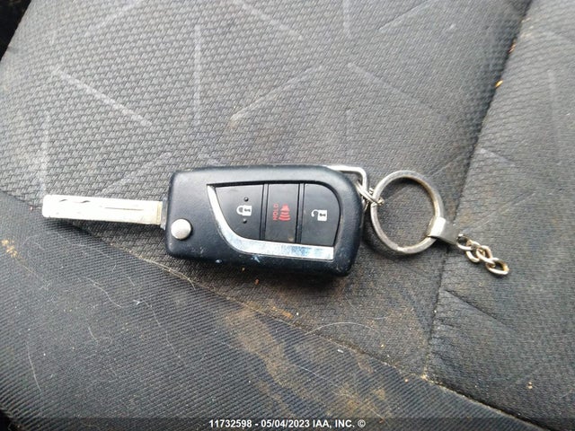 Toyota RAV4 LE 2019 2T3Z1RFV6KW023602 Image 3