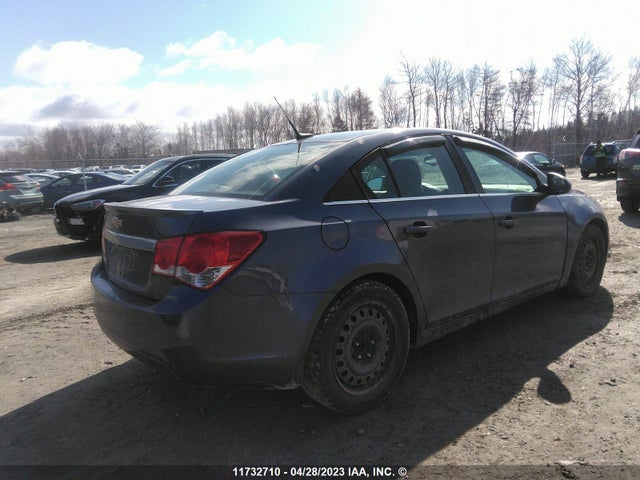Chevrolet Cruze Diesel 2014 1G1P75SZ1E7102045 Image 4