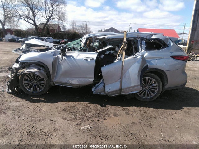 Toyota Highlander Platinum 2022 5TDFZRBH1NS212305 Image 6