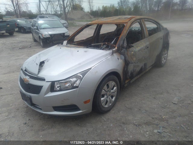 Chevrolet Cruze 1lt 2014 1G1PC5SB1E7138963 Image 2