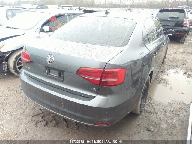 3VWL07AJXFM268697 Volkswagen JETTA SEL