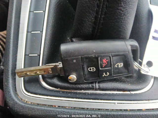 3VW117AU7FM064311 Volkswagen GOLF