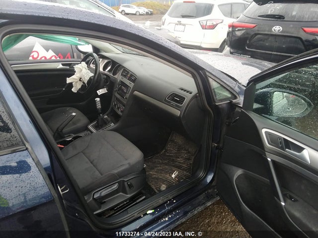 3VW117AU7FM064311 Volkswagen GOLF