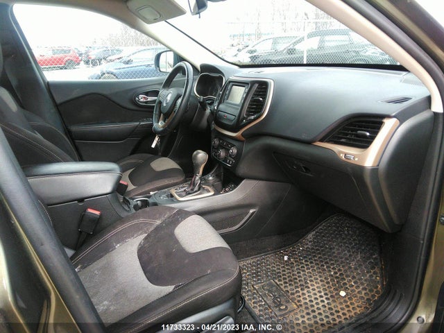 1C4PJMAS8EW322845 Jeep Cherokee Sport