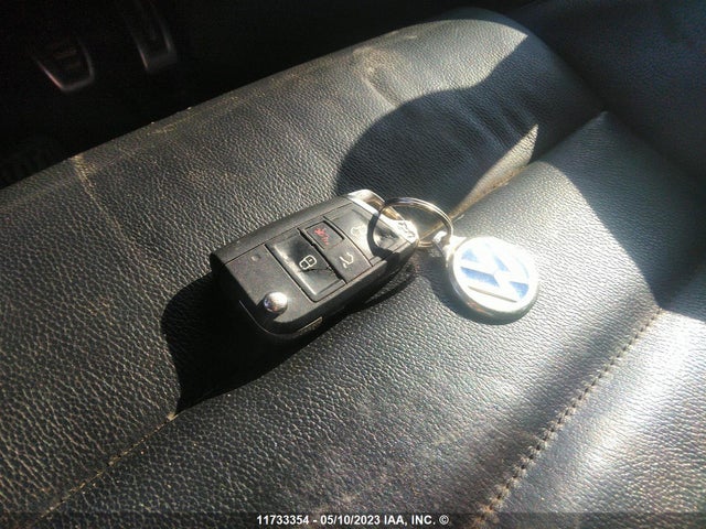 WVWWF7AUXHW175562 Volkswagen Golf R