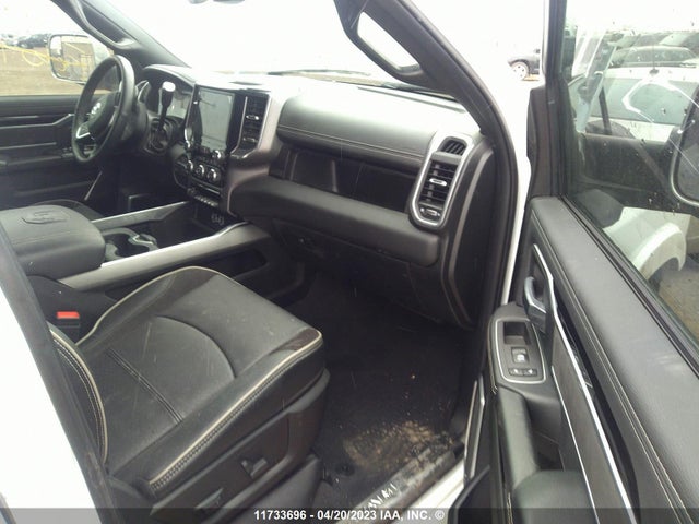 3C63R3EL2NG236585 RAM 3500 Laramie