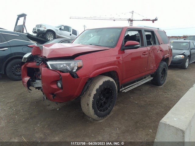 Toyota 4RUNNER SR5 2015 JTEBU5JR0F5233455 Image 2