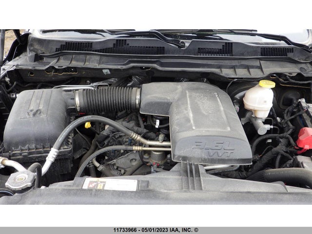 3C6RR7LG7NG211303 RAM 1500 Classic Slt