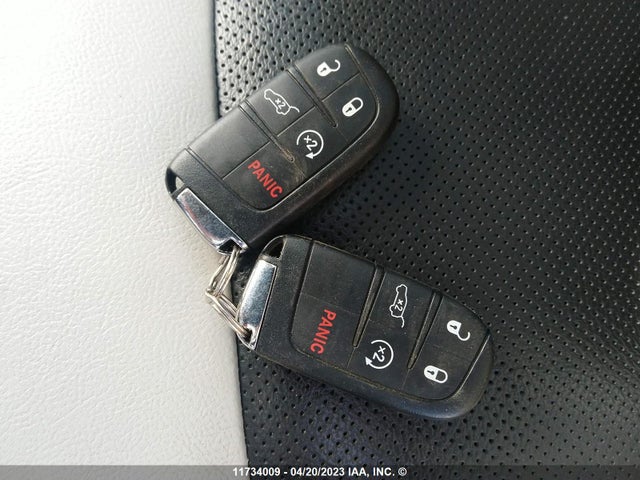3C4NJDCB8JT440835 Jeep Compass Limited