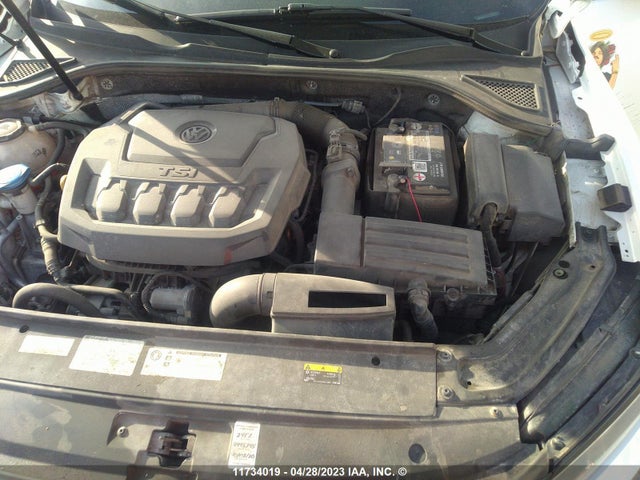 1VWAA7A35JC025492 Volkswagen Passat S/r-line