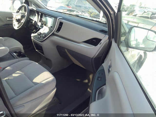 Toyota SIENNA LE 2020 5TDKZ3DC8LS075454 Image 5