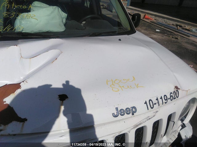 1C4NJPAA0ED833882 Jeep Patriot Sport