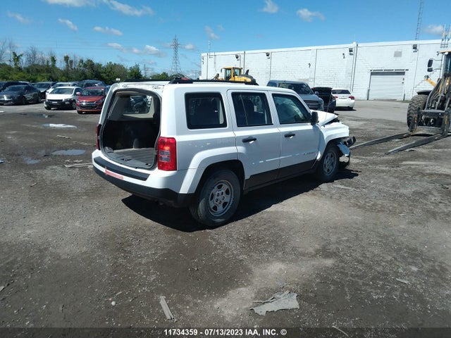 1C4NJPAA0ED833882 Jeep Patriot Sport
