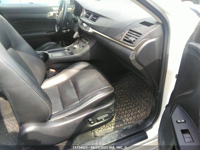 JTHKD5BH3G2277249 Lexus CT 200