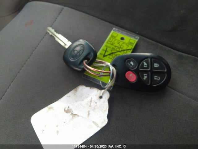 Toyota SIENNA SE 2014 5TDXK3DC0ES471231 Image 3