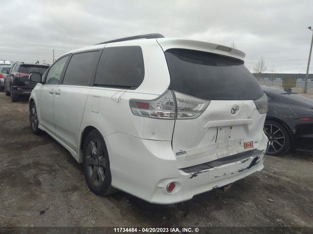 Toyota SIENNA SE 2014 5TDXK3DC0ES471231 Image 4