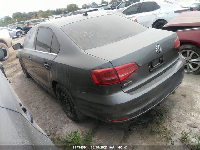 3VWWA7AJ2FM244484 Volkswagen Jetta Sedan Comfortline