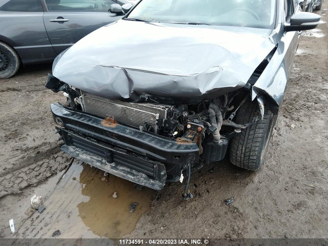 3VWWA7AJ2FM244484 Volkswagen Jetta Sedan Comfortline