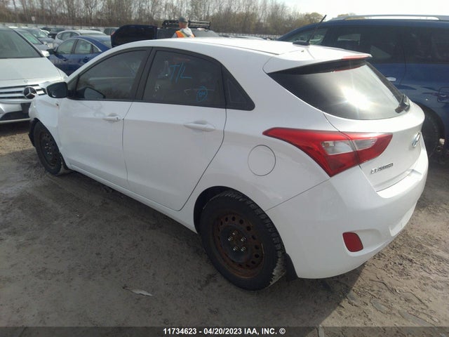 Hyundai Elantra Gt Gl 2015 KMHD25LH3FU250744 Image 4